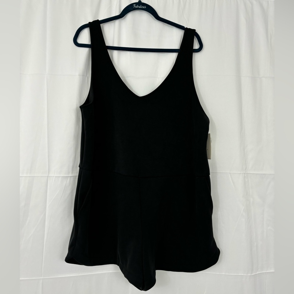 New a new day size XXL black romper